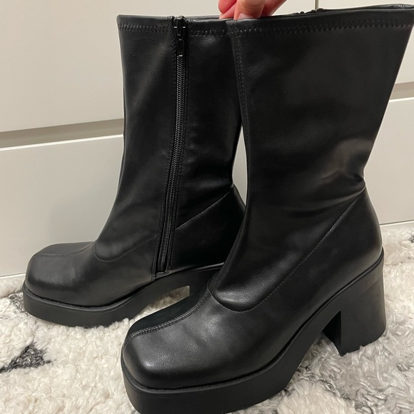 Steve Madden Klayton Black Boots - Picture 4 of 6